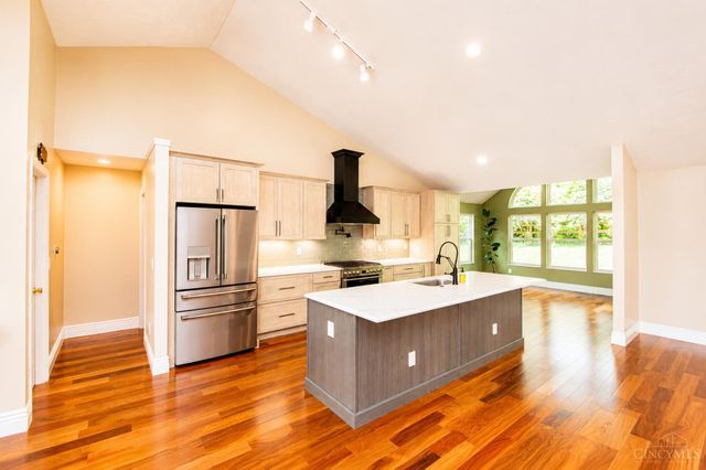 8 Belmont Lane, Monroe, OH 45050