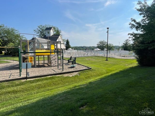 8 Belmont Lane, Monroe, OH 45050