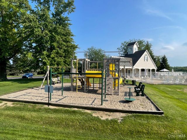 8 Belmont Lane, Monroe, OH 45050