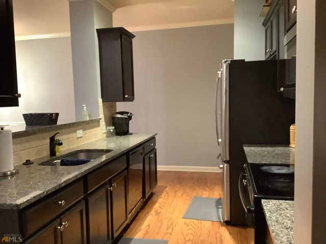 1519 Creek Bend Lane, Lawrenceville, GA 30043