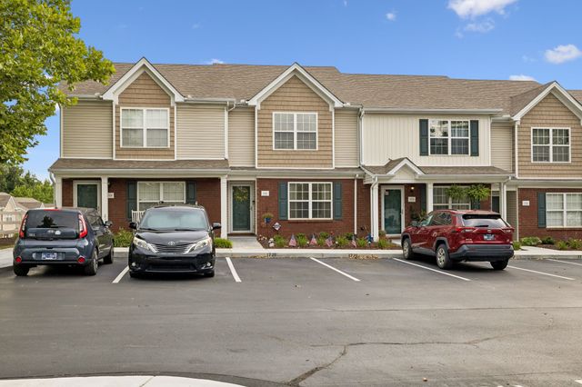 1721 Red Jacket Dr, Antioch, TN 37013