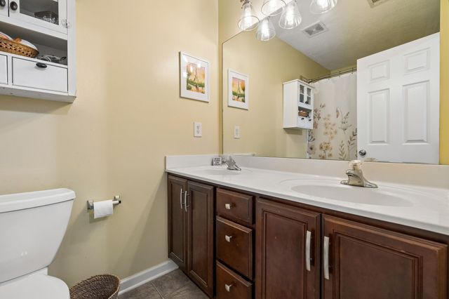 1721 Red Jacket Dr, Antioch, TN 37013