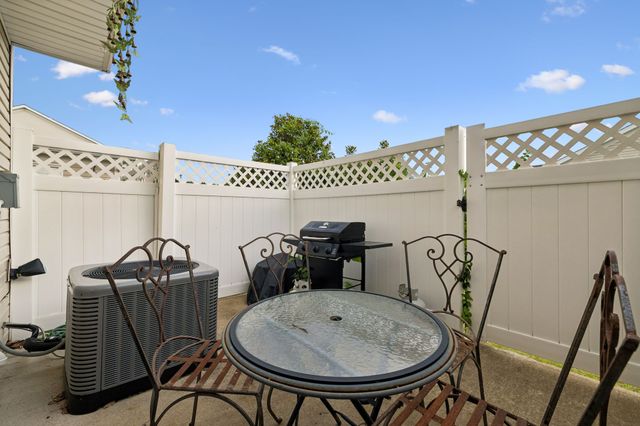 1721 Red Jacket Dr, Antioch, TN 37013