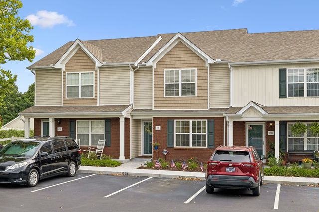 1721 Red Jacket Dr, Antioch, TN 37013