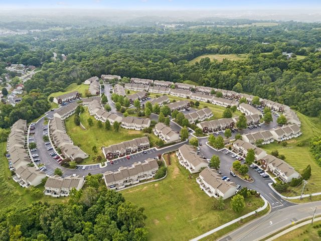 1721 Red Jacket Dr, Antioch, TN 37013