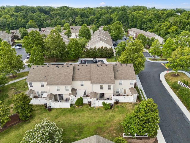 1721 Red Jacket Dr, Antioch, TN 37013