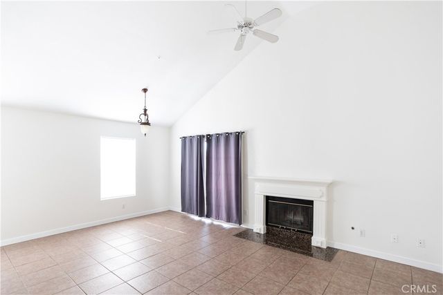 7800 Buckeye Street, Highland, CA 92346