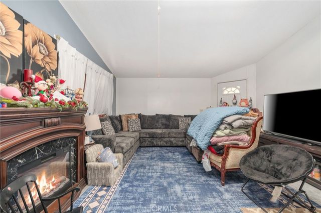 136 San Luis, Perris, CA 92571