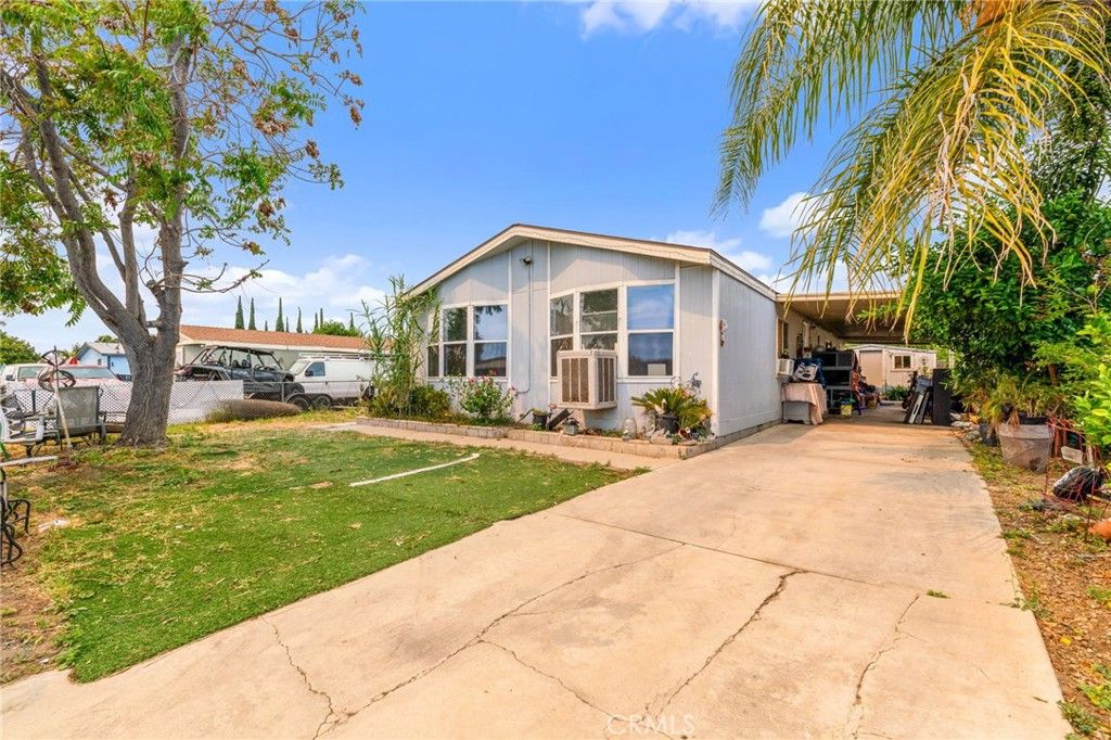 136 San Luis, Perris, CA 92571