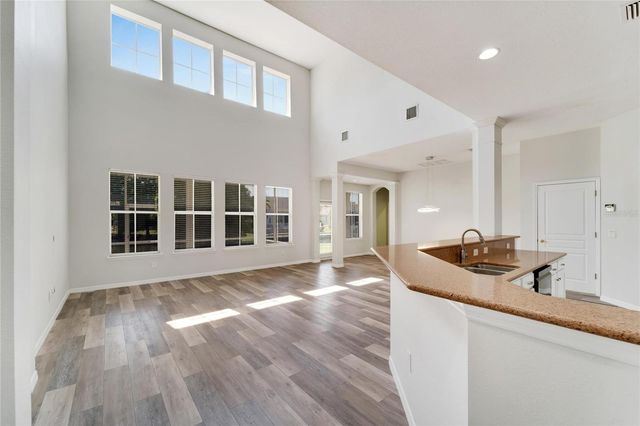 5604 SKIMMER DRIVE, Apollo Beach, FL 33572