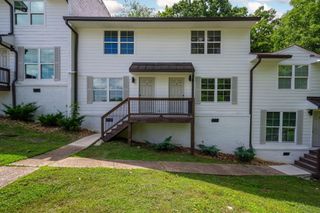 400 Gallery Lane D3 & D5, Hixson, TN 37343