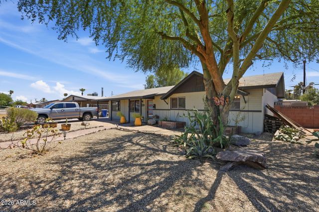 1239 W ELNA RAE Street, Tempe, AZ 85281