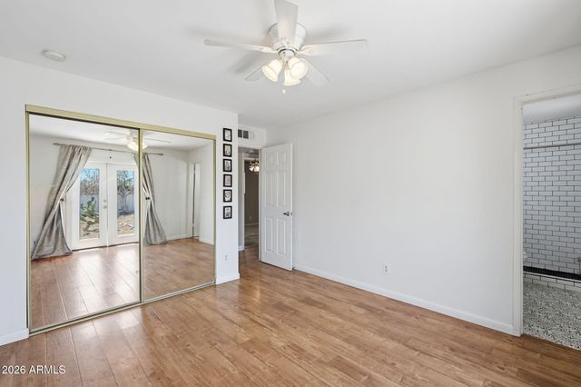 1239 W ELNA RAE Street, Tempe, AZ 85281