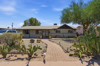 1239 W ELNA RAE Street, Tempe, AZ 85281