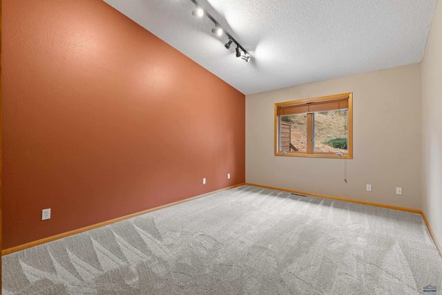 1212 MOUNTAIN SPRINGS RD, Rapid City, SD 57702