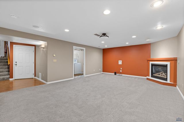1212 MOUNTAIN SPRINGS RD, Rapid City, SD 57702