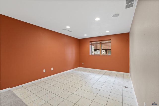 1212 MOUNTAIN SPRINGS RD, Rapid City, SD 57702