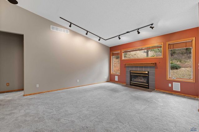 1212 MOUNTAIN SPRINGS RD, Rapid City, SD 57702