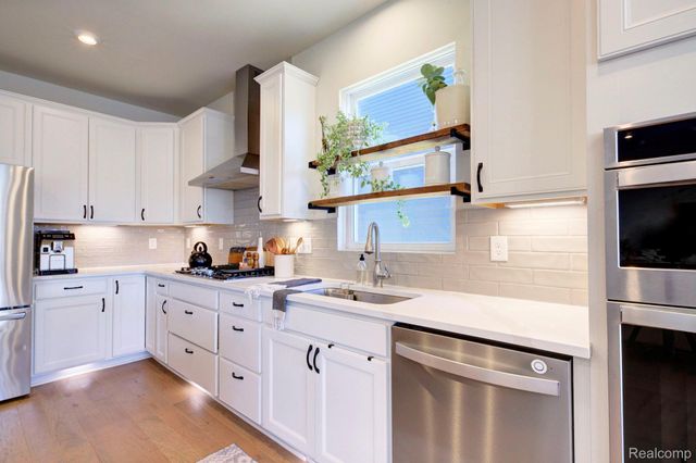 50233 Thatcher Street, Canton Charter Township, MI 48188