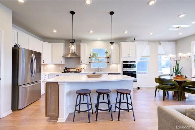 50233 Thatcher Street, Canton Charter Township, MI 48188