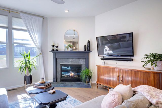 50233 Thatcher Street, Canton Charter Township, MI 48188