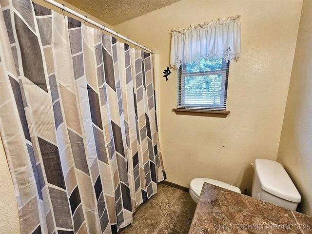 8663 W Rocky Top Road, Fort Gibson, OK 74434