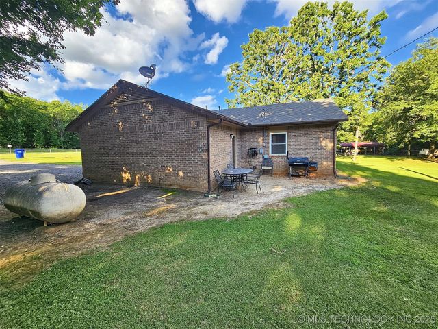 8663 W Rocky Top Road, Fort Gibson, OK 74434