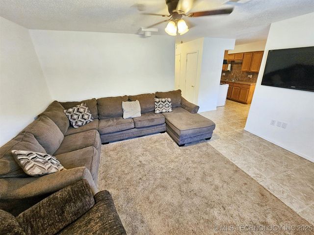 8663 W Rocky Top Road, Fort Gibson, OK 74434