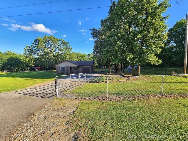 8663 W Rocky Top Road, Fort Gibson, OK 74434