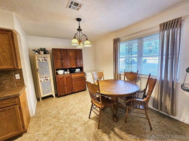 8663 W Rocky Top Road, Fort Gibson, OK 74434