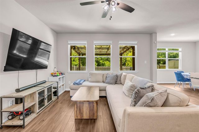 2389 Tavo Trail Drive, Conroe, TX 77301
