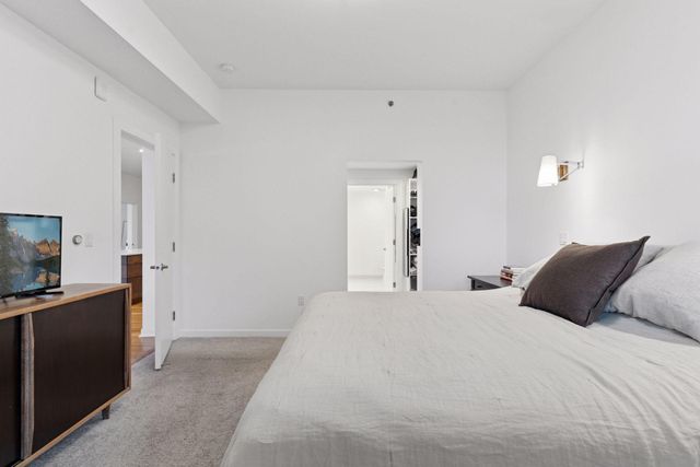 1240 S 2nd Street 221, Minneapolis, MN 55415