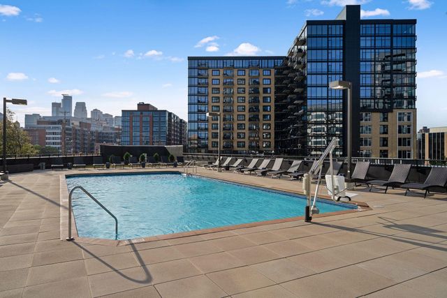 1240 S 2nd Street 221, Minneapolis, MN 55415