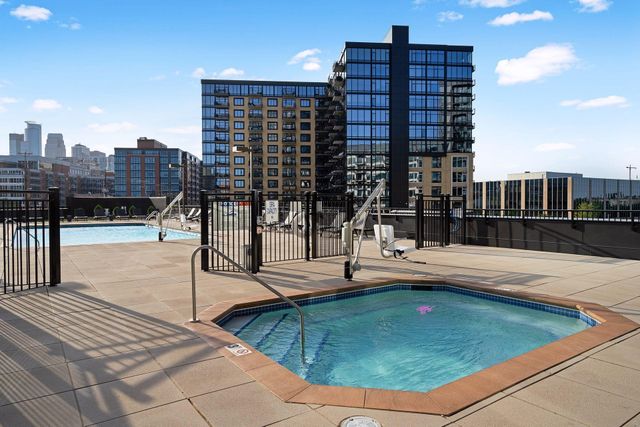 1240 S 2nd Street 221, Minneapolis, MN 55415