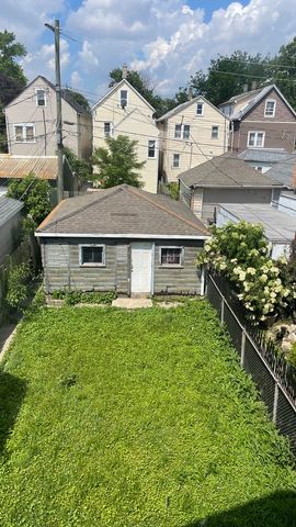 4838 S Bishop Street, Chicago, IL 60609