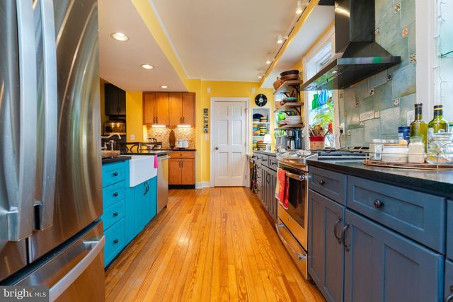 307 W GERMAN ST, Shepherdstown, WV 25443