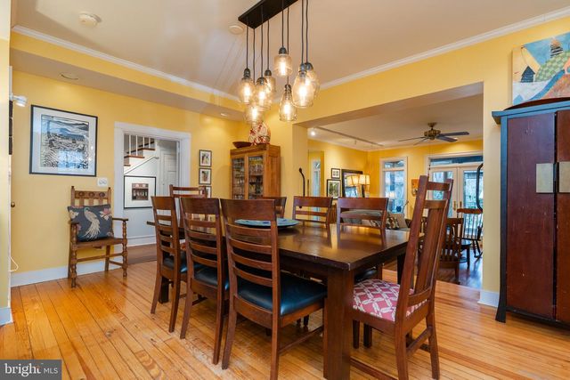 307 W GERMAN ST, Shepherdstown, WV 25443