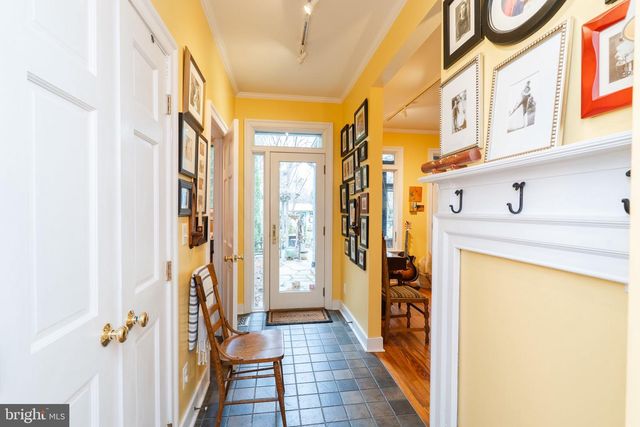 307 W GERMAN ST, Shepherdstown, WV 25443