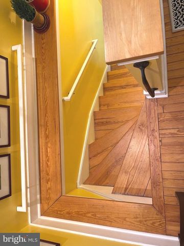 307 W GERMAN ST, Shepherdstown, WV 25443