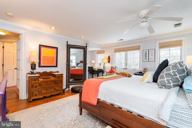 307 W GERMAN ST, Shepherdstown, WV 25443