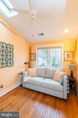 307 W GERMAN ST, Shepherdstown, WV 25443