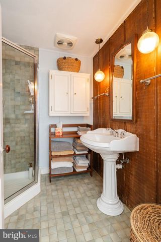 307 W GERMAN ST, Shepherdstown, WV 25443