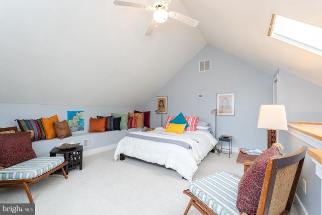 307 W GERMAN ST, Shepherdstown, WV 25443