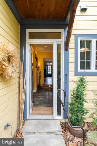 307 W GERMAN ST, Shepherdstown, WV 25443