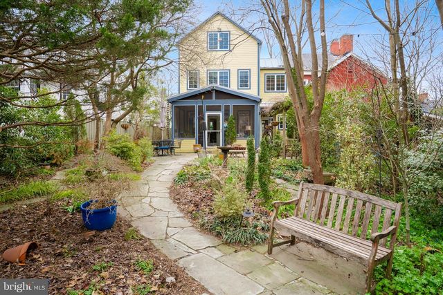 307 W GERMAN ST, Shepherdstown, WV 25443