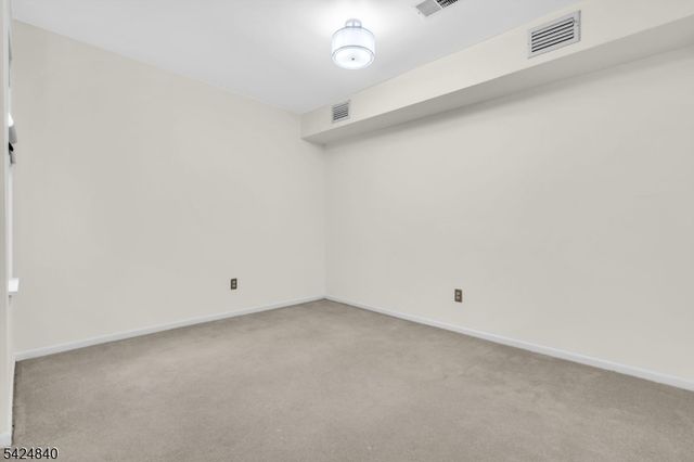 11 Cindy Ct, Lebanon Boro, NJ 08833