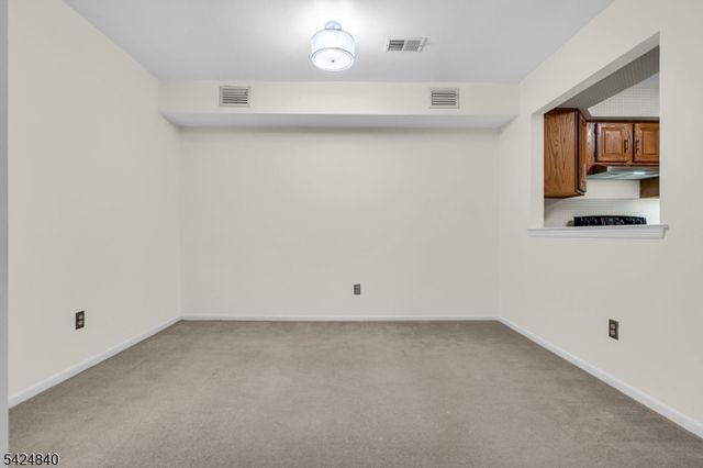11 Cindy Ct, Lebanon Boro, NJ 08833
