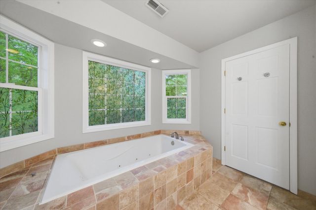 473 Delaware Circle, Bolingbrook, IL 60440