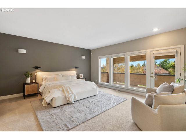 17454 BROOKHURST Ct, Lake Oswego, OR 97034