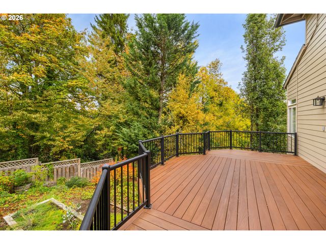 17454 BROOKHURST Ct, Lake Oswego, OR 97034
